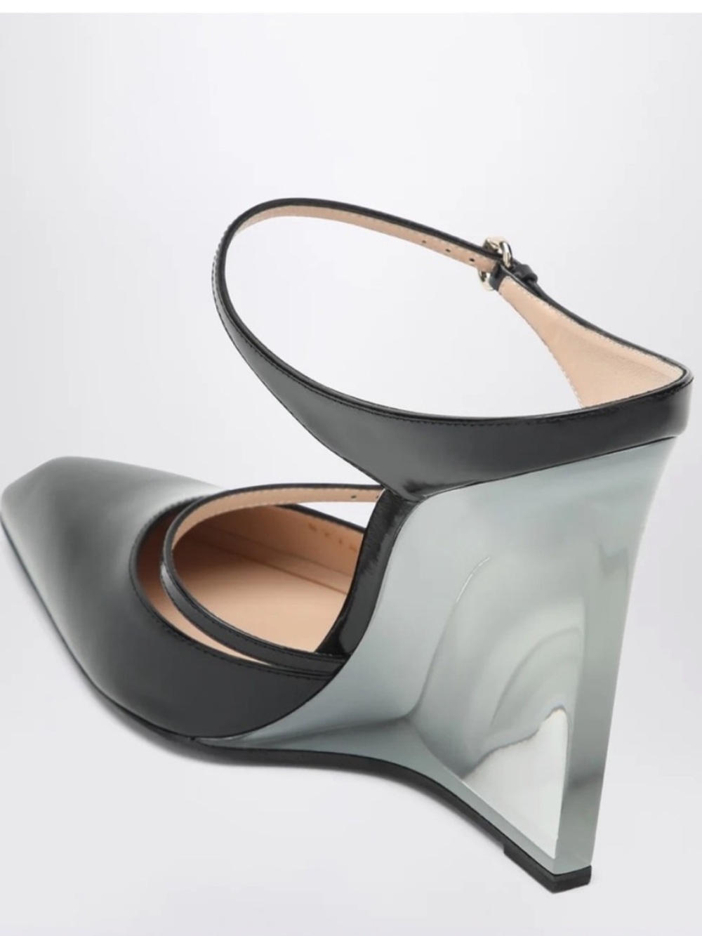 Gucci Black Patent Leather Pointed Mary-Jane Mules with Clear Block Heel - Picture 4 of 11